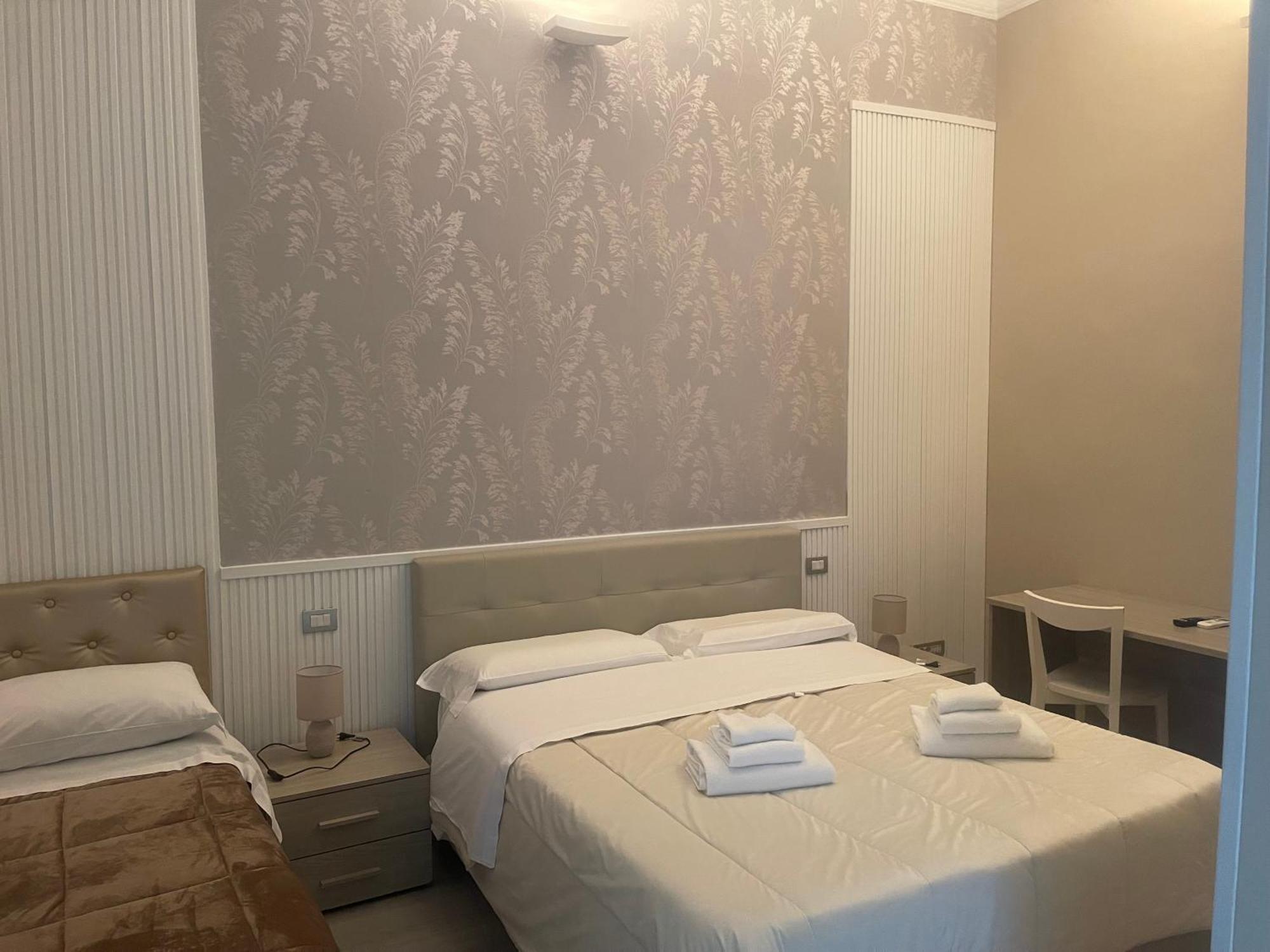 نابولي B&B Chez Moi المظهر الخارجي الصورة