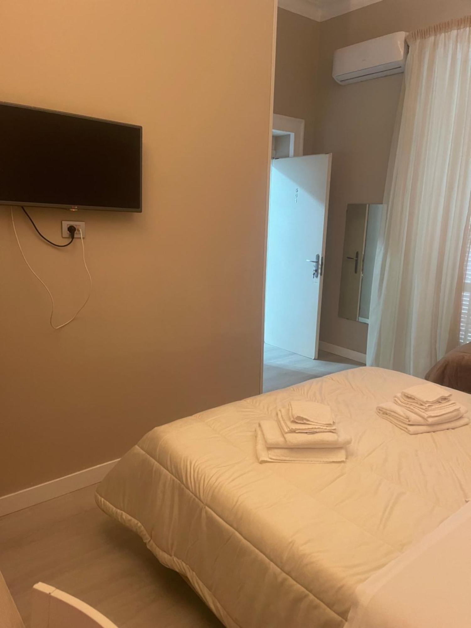 نابولي B&B Chez Moi المظهر الخارجي الصورة