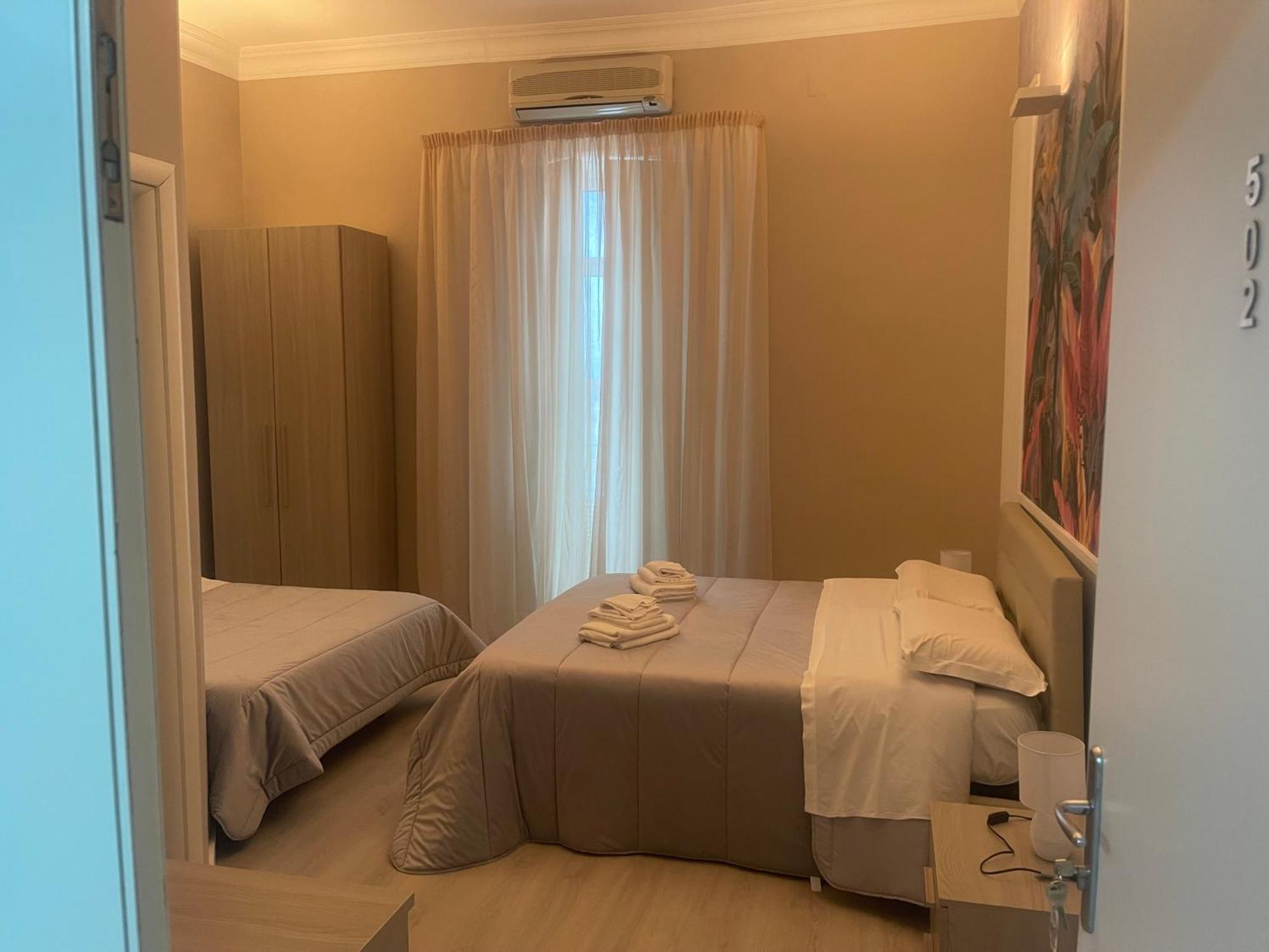 نابولي B&B Chez Moi المظهر الخارجي الصورة