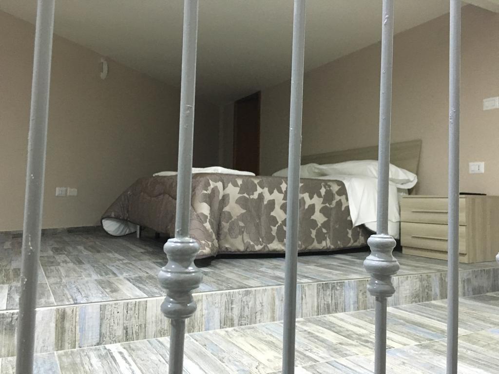 نابولي B&B Chez Moi المظهر الخارجي الصورة