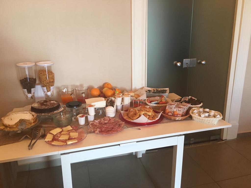 نابولي B&B Chez Moi المظهر الخارجي الصورة