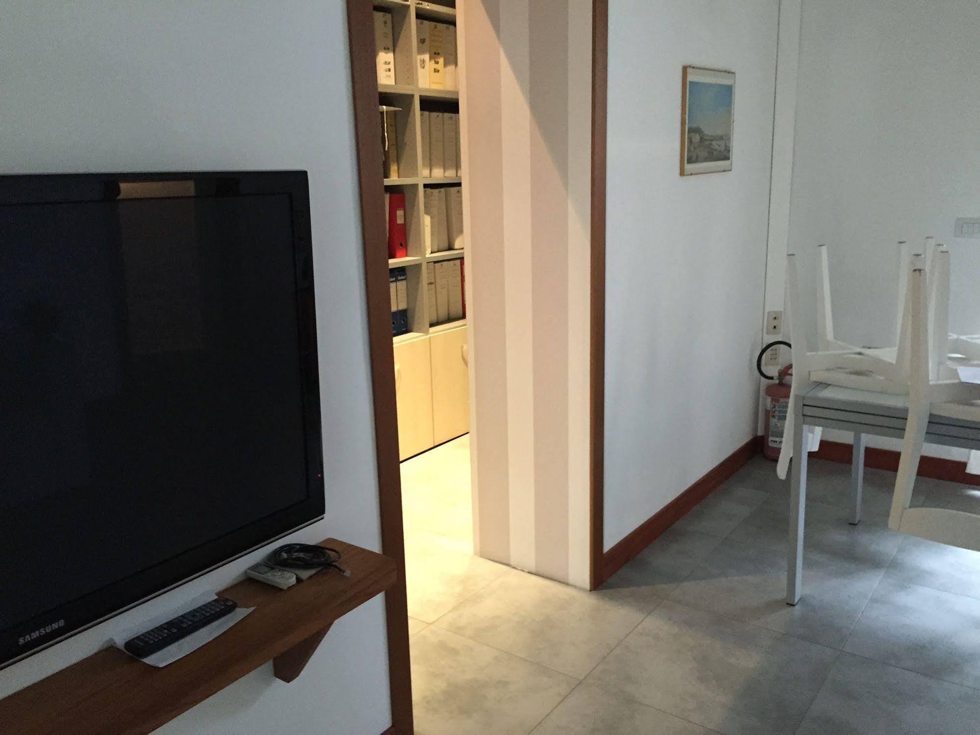 نابولي B&B Chez Moi المظهر الخارجي الصورة